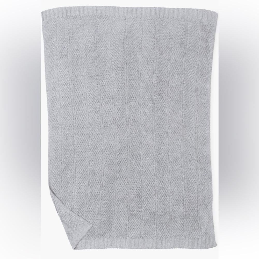 BAREFOOT DREAMS CozyChic Herringbone Throw Blanket - Picture 4 of 4